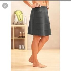 Athleta Strata Ponte Skirt Sz S Gray Knit Stretch Active Stretch Pockets EUC